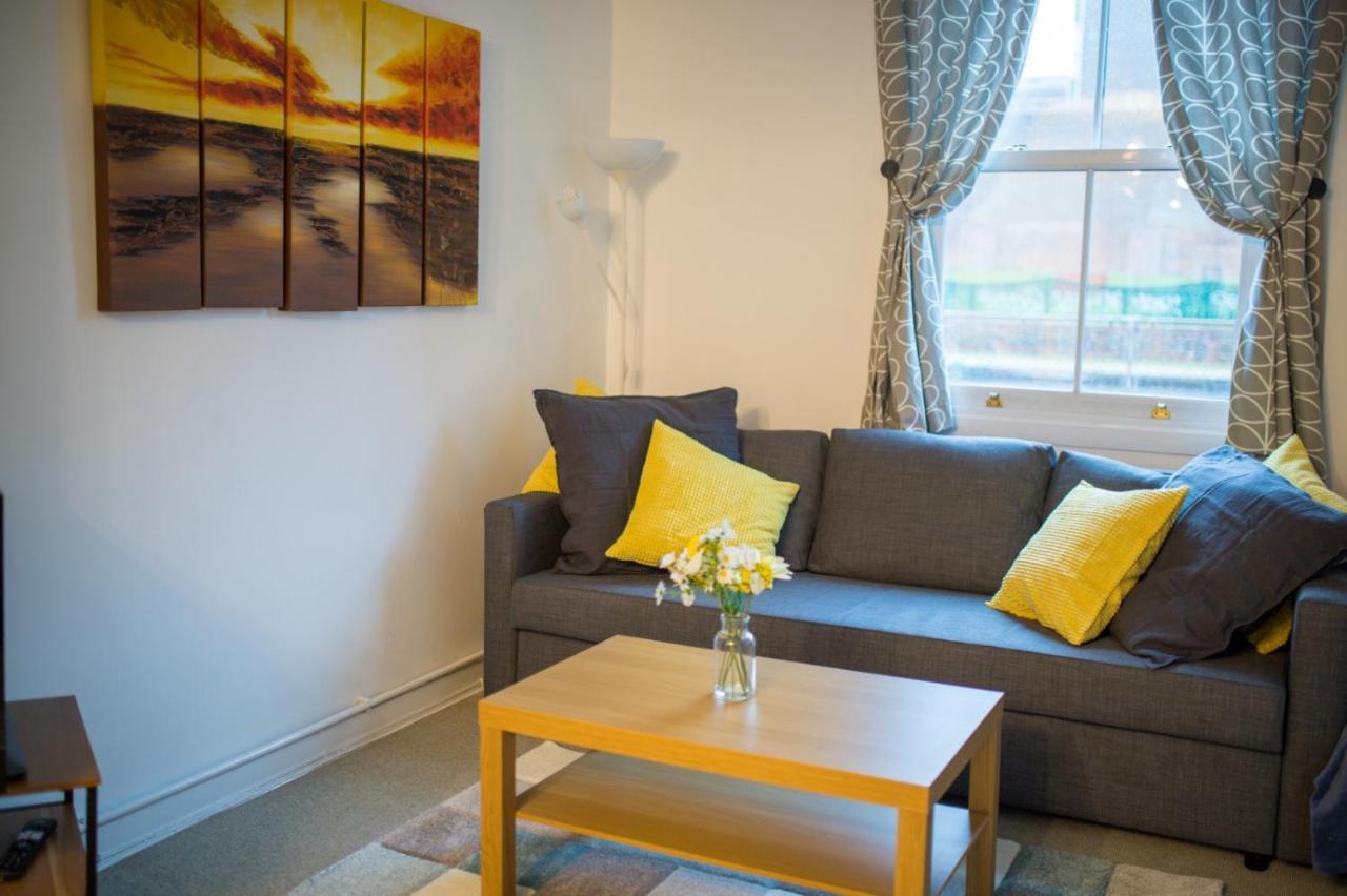 Exclusive Offers L Last-Minute Specials L Parking Free L Double Bed House L Uk L Gaming Room L Komfy 3 Bedroom Cottage With Riverview L Perfect For Short Or Long Stays Reading Exteriér fotografie